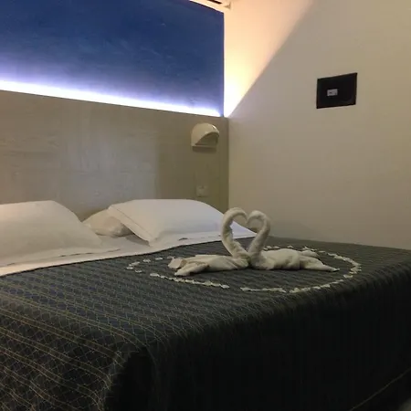 Astoria Hotel 3*