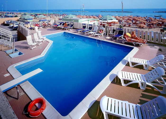 Astoria Szálloda 3*